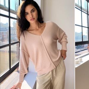 NWOT Wilfred Free Relaxed V Neck Sweater